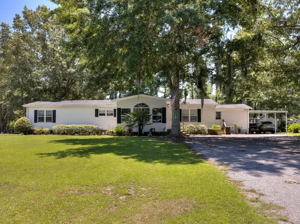 1430 Copeland Dr, Manning, SC 29102
