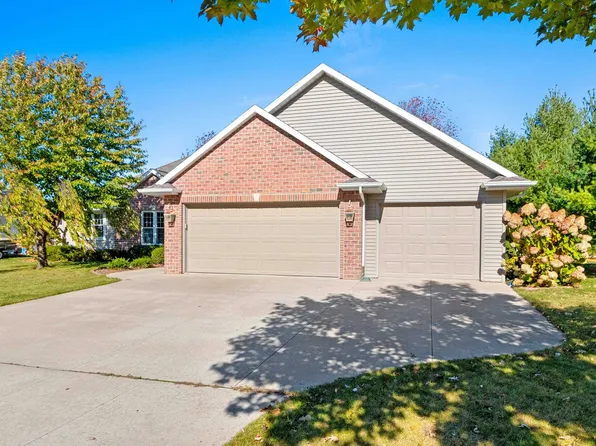 3353 Sitka St, Green Bay, WI 54311