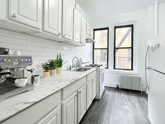 2nd image of 2841 Broadway #6N