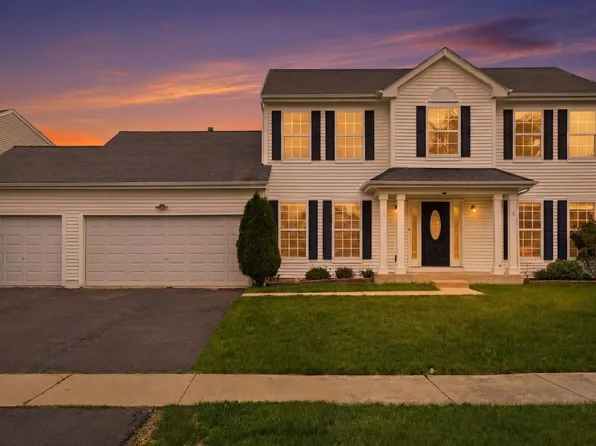 5313 Briarfield Ln, Lake In The Hills, IL 60156