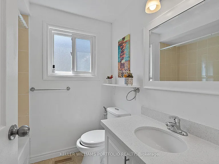 24 Ulysses Pl — Photo 34