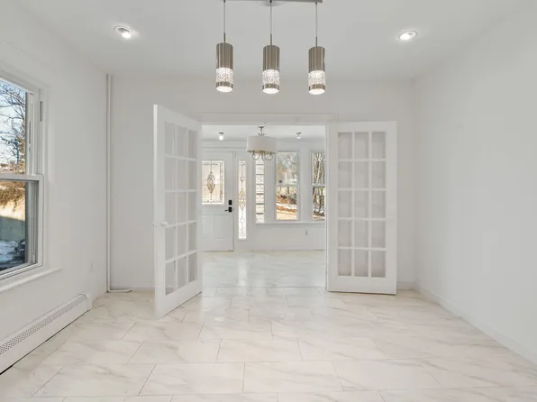 90-22 82nd Rd #1, Ridgewood, NY 11385