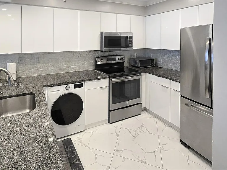 2501 S Ocean Dr #503 — Photo 3