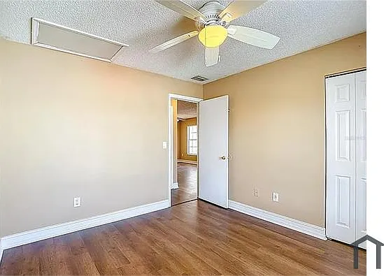 2 bed, 800 sqft, $1,800 — Photo 2