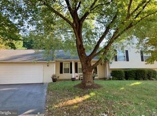 19601 Ridge Heights Dr, Gaithersburg, MD 20879