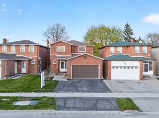 17 Payzac Ave, Toronto, ON M1E 5A7