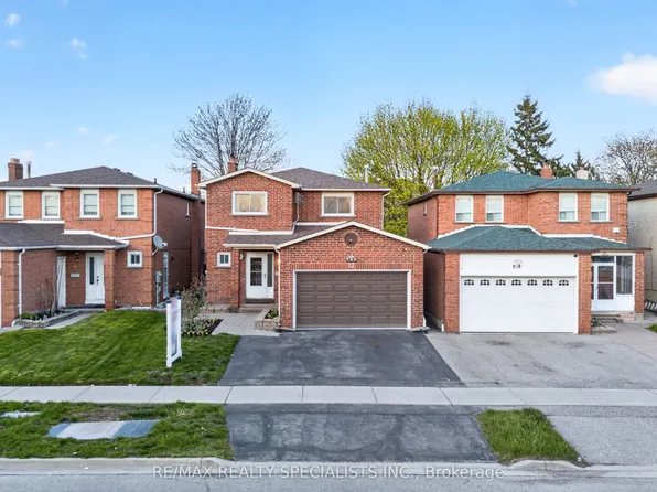 17 Payzac Ave, Toronto, ON M1E 5A7