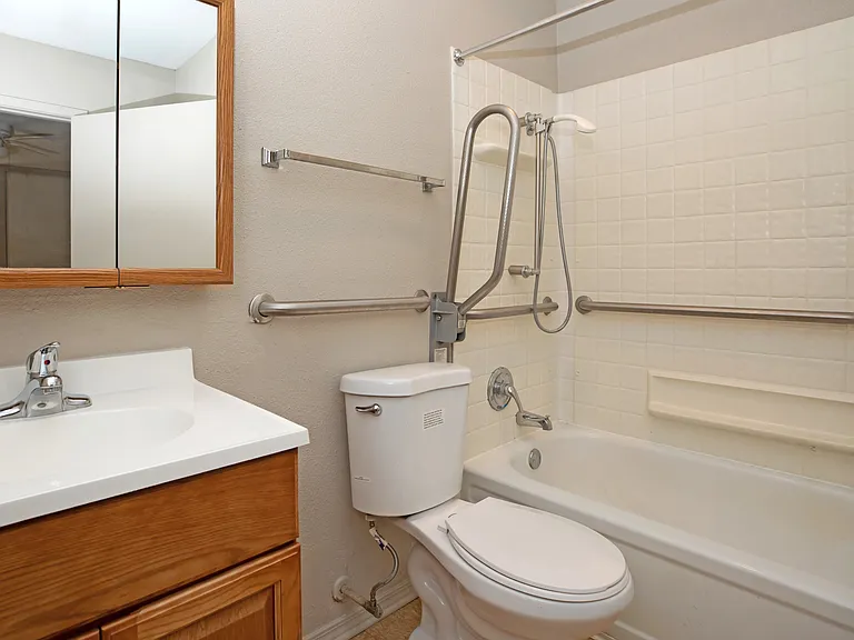 1-bedroom, 1 bathroom unit bathroom