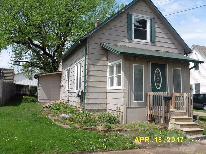 1st image of 124 N Park St