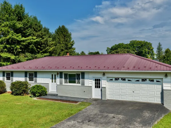 144 Twin Maple Ln, Lewisburg, WV 24901