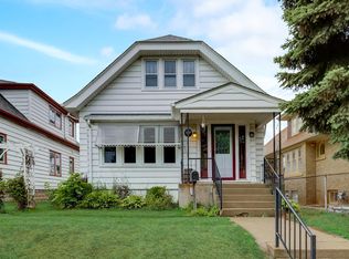 3237 S 11th St, Milwaukee, WI 53215