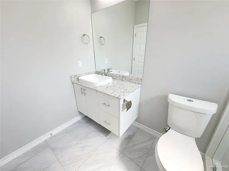 1409 Alta Vista Dr #3 — Photo 10