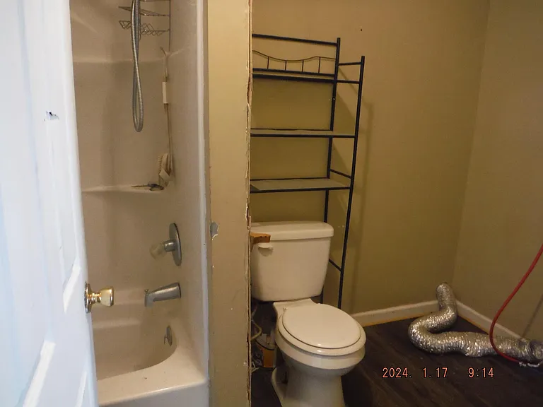 318 E South C St — Photo 5