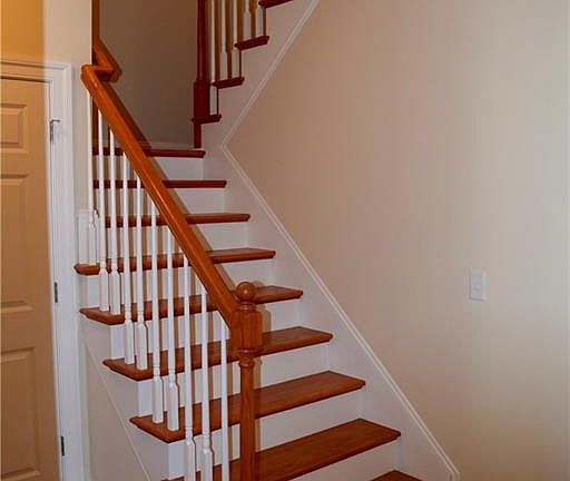 4th image of 7041 Colemans Crossing Ave