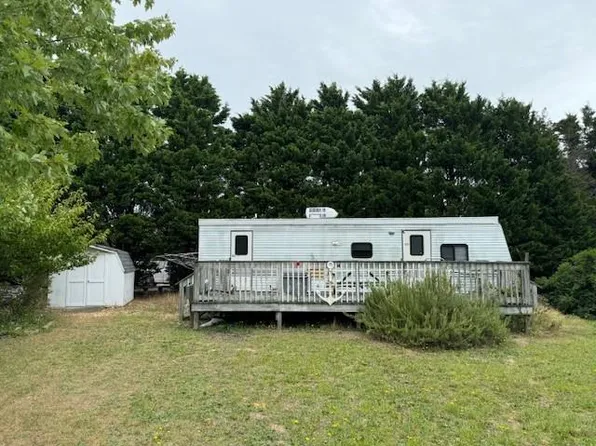 26 Bay Breeze Ct, Horntown, VA 23395