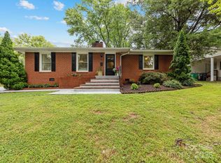 747 Brockbank Rd, Charlotte, NC 28209