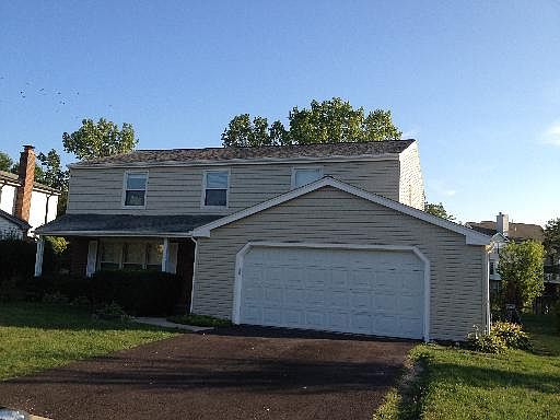 1st image of 724 Oakwood Dr