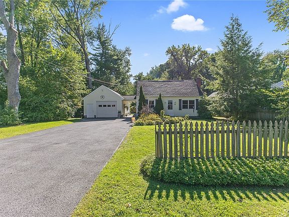 3rd image of 7512 Elmcrest Rd