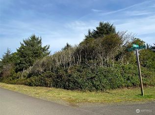 174 Leeward St NW, Ocean Shores, WA