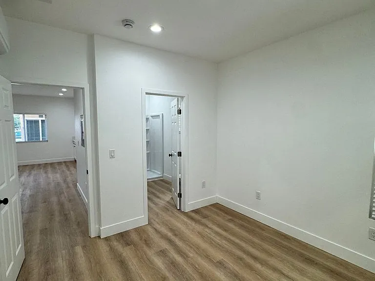 5201 E Anaheim Rd. — Photo 15
