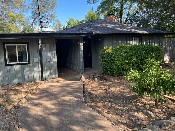 1457 Buena Vista St, Shasta Lake, CA 96019