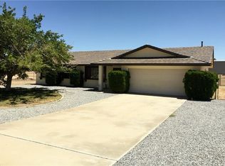 9329 Manzanita Rd, Apple Valley, CA 92308