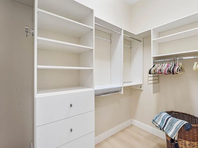 2068 Wightman Dr — Photo 18