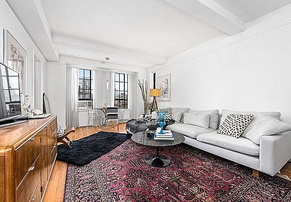 4th image of 350 W 57th St APT 14C