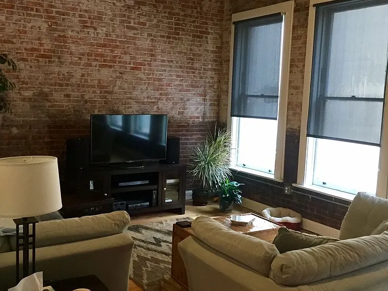 369 Washington St — Photo 6