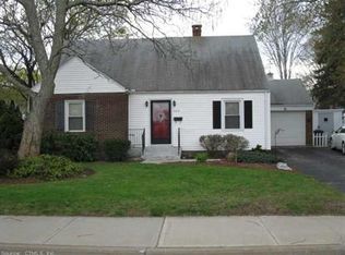 424 Ash St, Willimantic, CT 06226