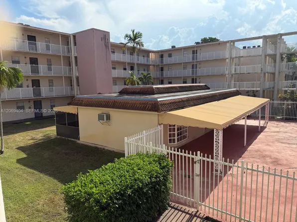 2800 NW 56th Ave APT E206, Lauderhill, FL 33313