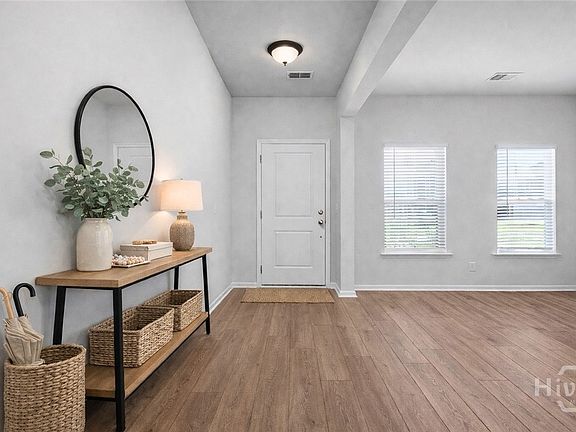 4th image of 245 Lillian Street