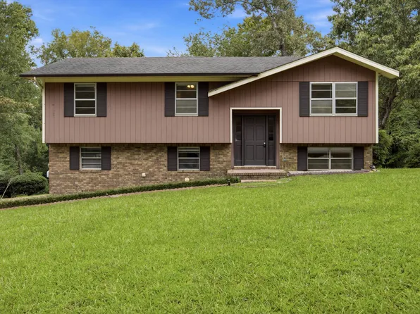1032 Hillcrest Rd, Hixson, TN 37343