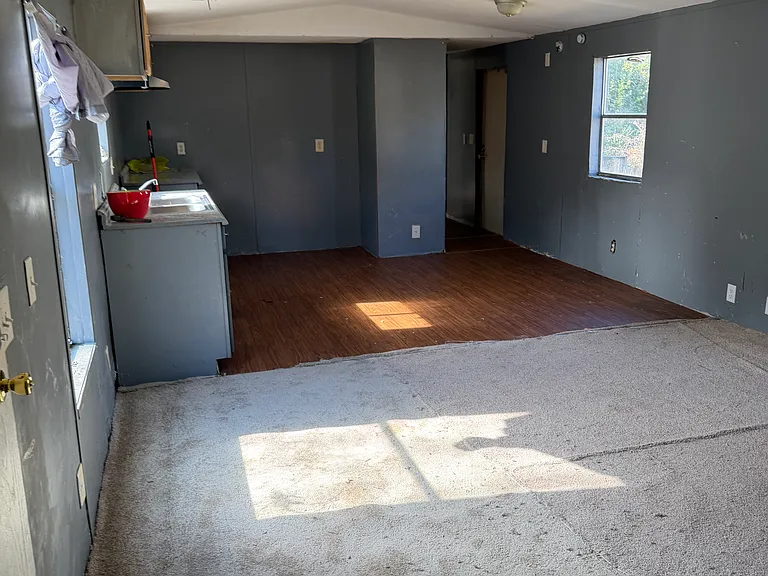 601 McKenzie Dr #9 — Photo 6