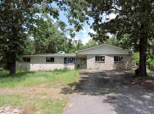 100 Douglas Dr, Hot Springs, AR 71913