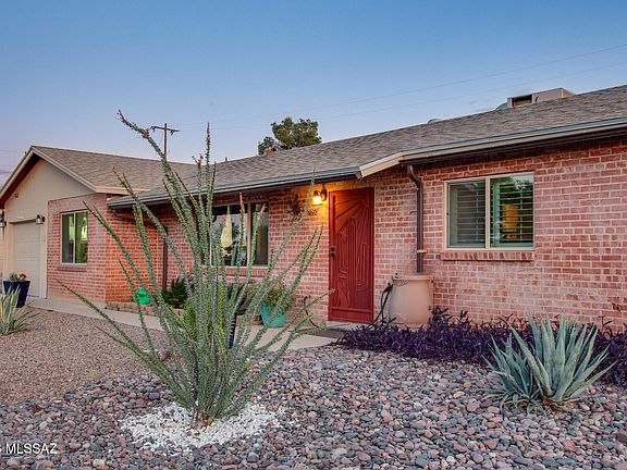 3rd image of 7050 E Calle Canis