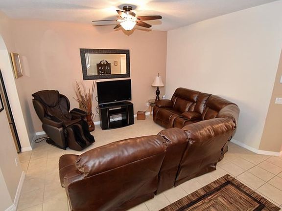 4th image of 2809 Shady Willow Ln