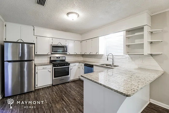 22 Single Oaks Dr — Photo 8