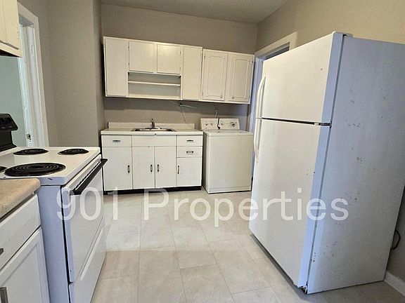 5th image of 1252 Harbert Ave APT 3