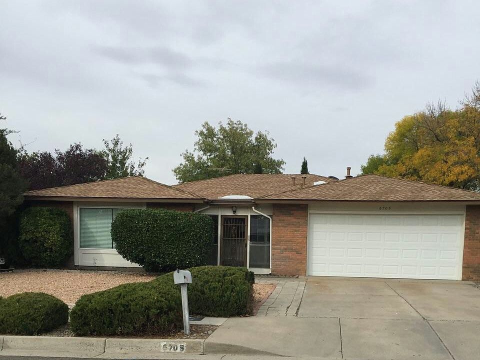 1st image of 6705 Avenida La Costa NE