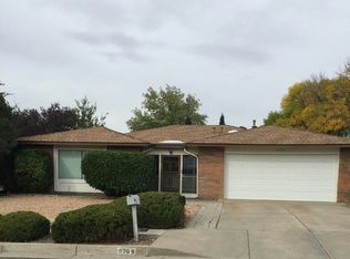 6705 Avenida La Costa NE, Albuquerque, NM 87109