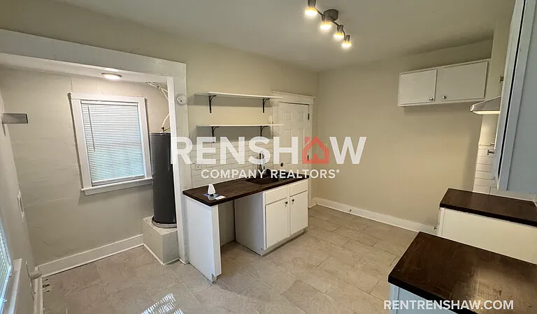 3298 Spottswood Ave — Photo 6