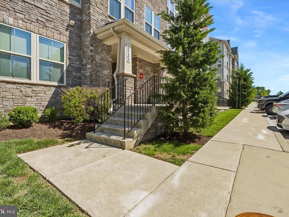 1st image of 5733 Meadowood St #303
