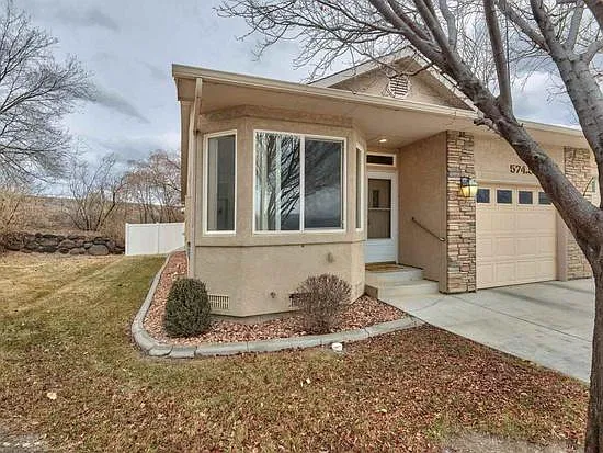 2 bed, 1140 sqft, $1,795 — Photo 1
