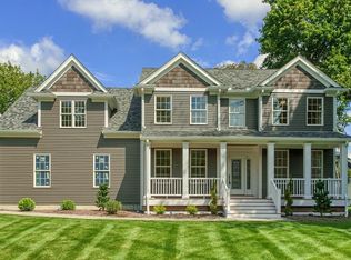 11 Cypress St, Needham, MA 02492