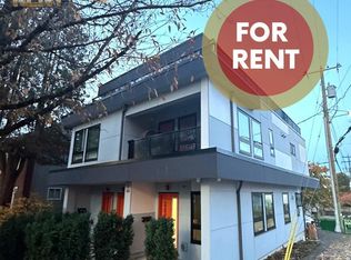 2428 Fraser St, Vancouver, BC V5T3T8