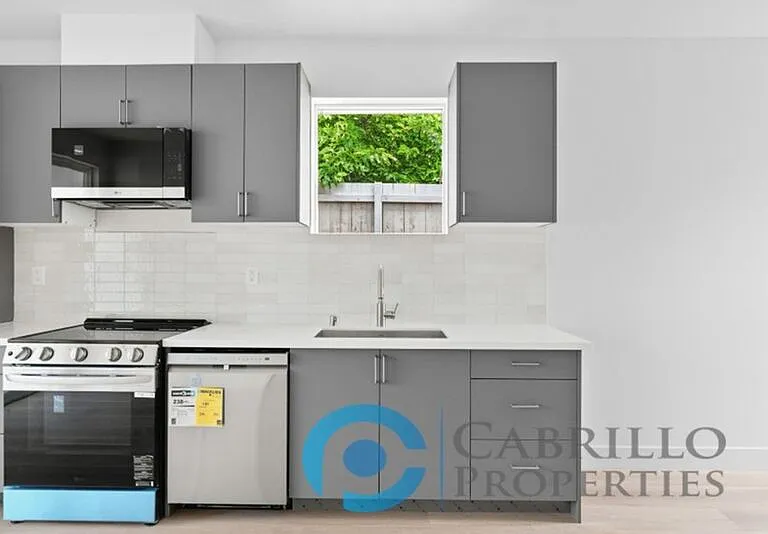 3520 Oak Glen Ln — Photo 9