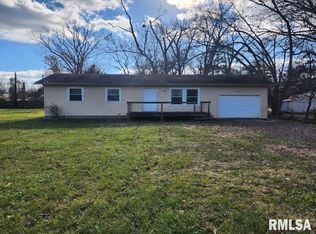 703 Brickyard Rd, Mount Vernon, IL 62864