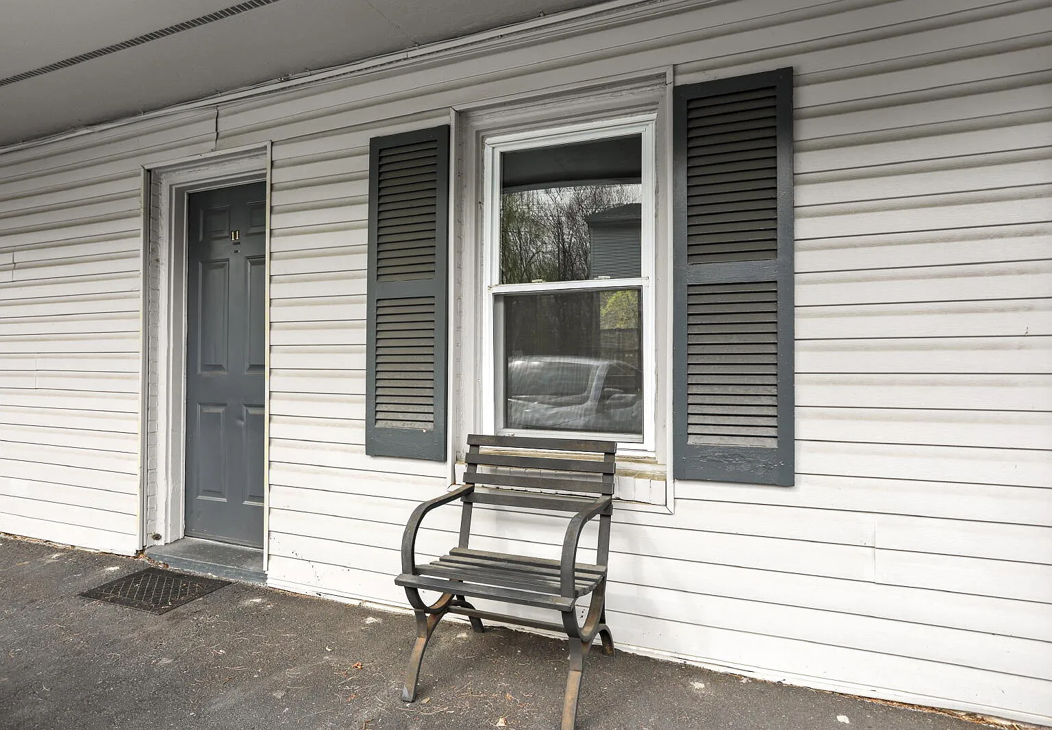 1 bed, 1.0 bath, 400 sqft, $1,000 — Photo 1