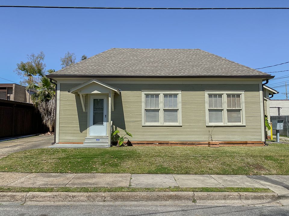 1st image of 439 Iris St